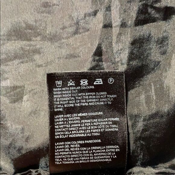 Men’s Max slim fit  rain jacket. EU size XL - Picture 5 of 8